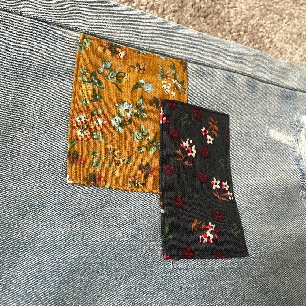 CIDER⚡️Cute Patchy Denim Jeans Size Small - Picture 5 of 14